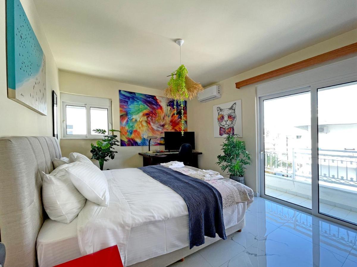New Luxurious - 1 Minute From Elli