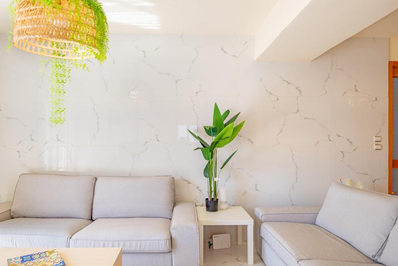 New Luxurious - 1 Minute From Elli Appartement