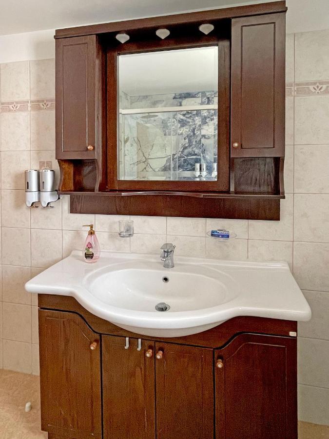 New Luxurious - 1 Minute From Elli * Rhodes City